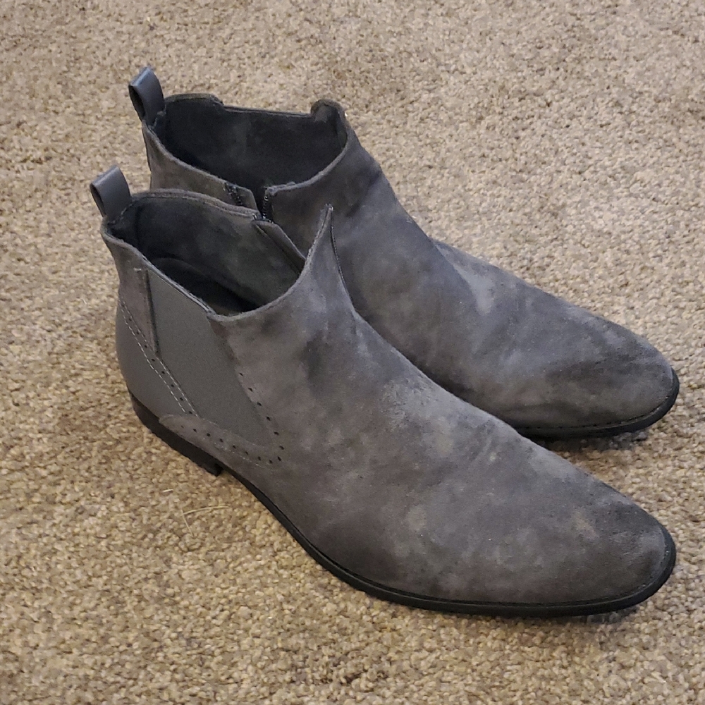 Men's Gray Suede Boots